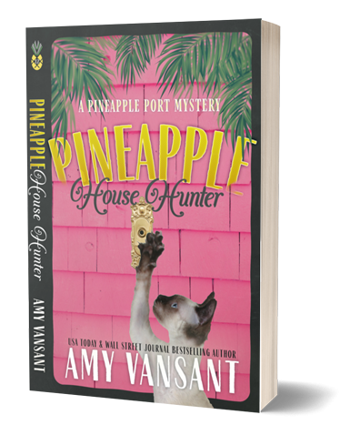 Pineapple House Hunter: Book 12